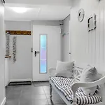 Holiday home Amazing In With Wifi